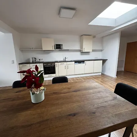 Frisch Sanierte Und Grosse Helle In דירה *