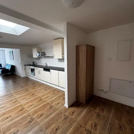 דירה Frisch Sanierte Und Grosse Helle In