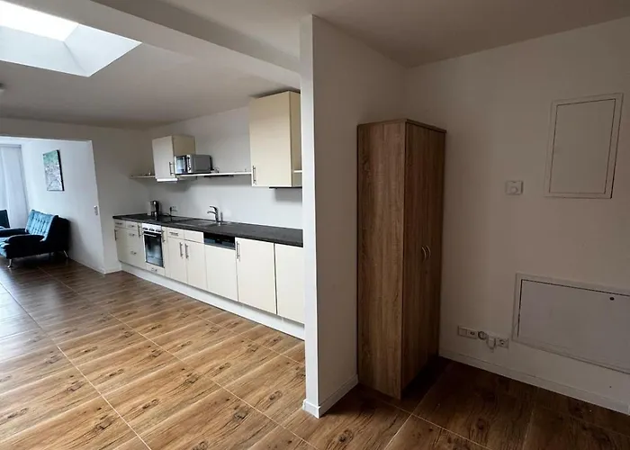 דירה Frisch Sanierte Und Grosse Helle In