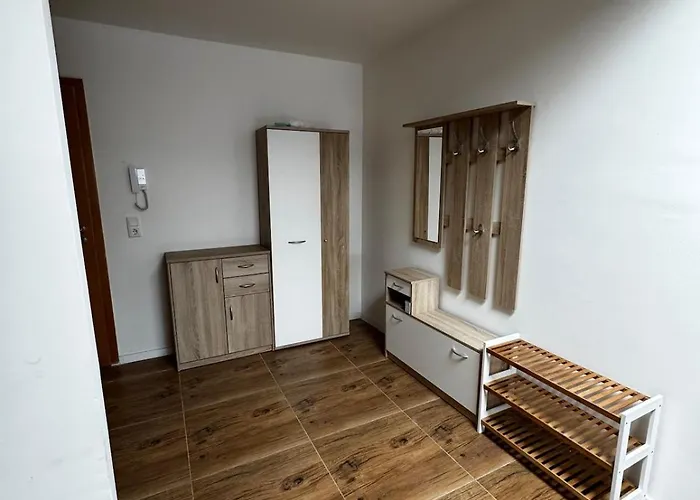 Frisch Sanierte Und Grosse Helle In לונה