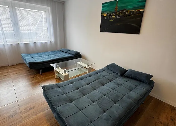 Frisch Sanierte Und Grosse Helle In * לונה