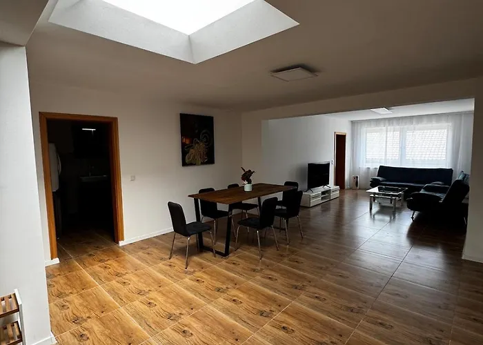 דירה Frisch Sanierte Und Grosse Helle In